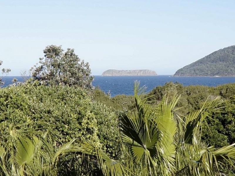 9/9-11 Beach Road, Hawks Nest NSW 2324