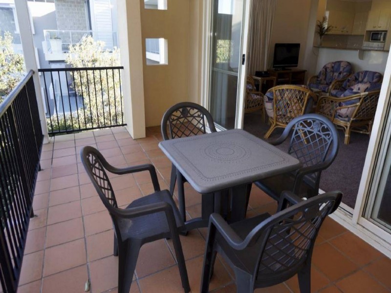 9/9-11 Beach Road, Hawks Nest NSW 2324