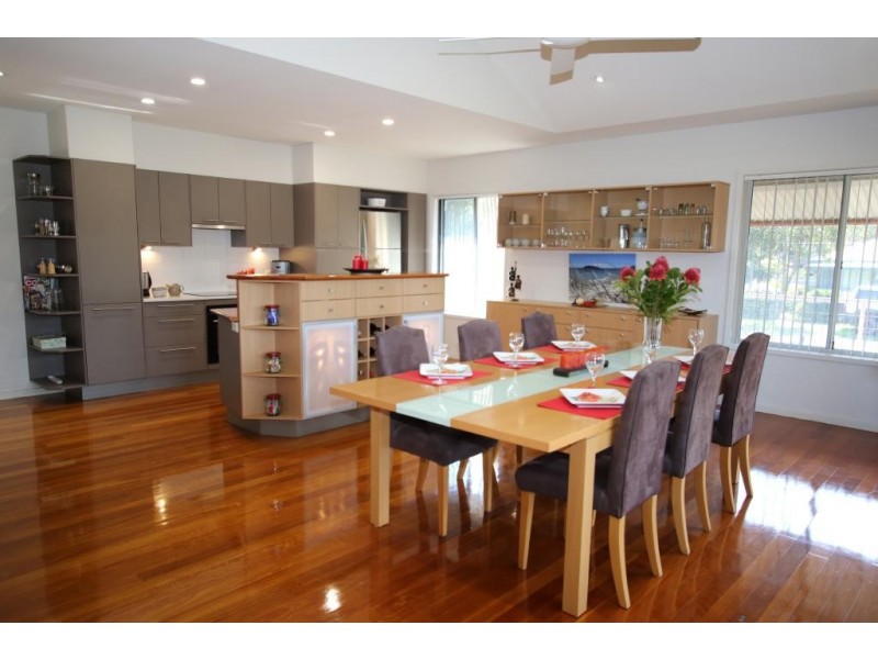 1/12 Russell Street, Hawks Nest NSW 2324