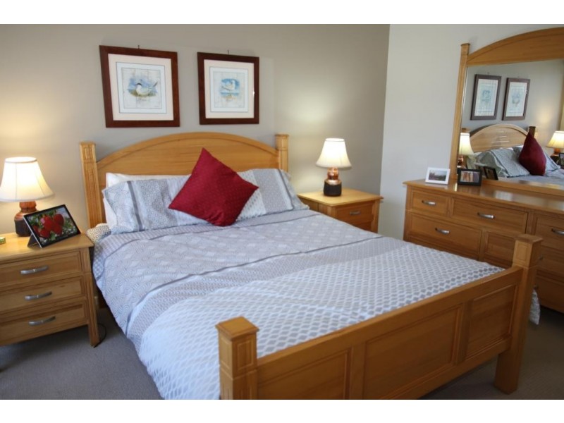 1/12 Russell Street, Hawks Nest NSW 2324