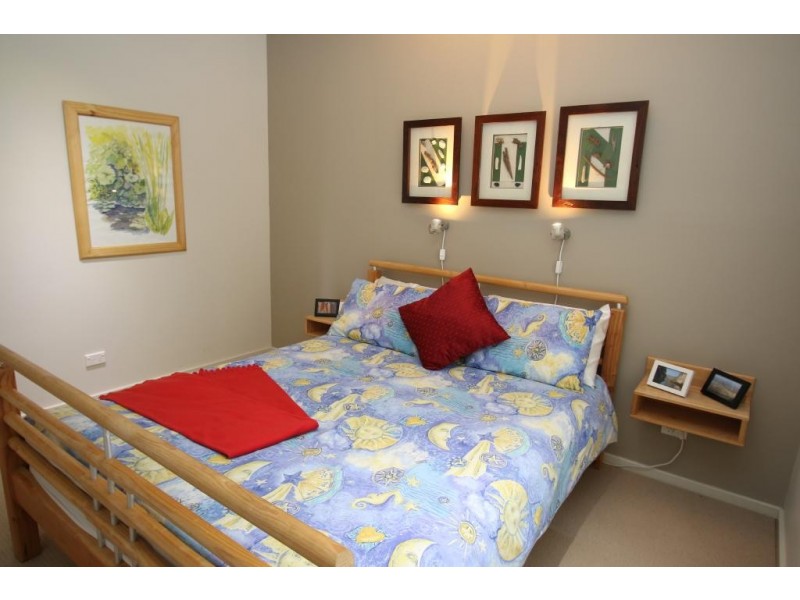 1/12 Russell Street, Hawks Nest NSW 2324