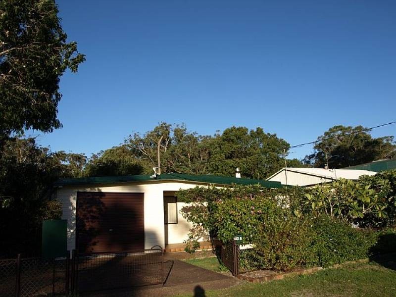 26-28 Kurrawong Avenue, Hawks Nest NSW 2324