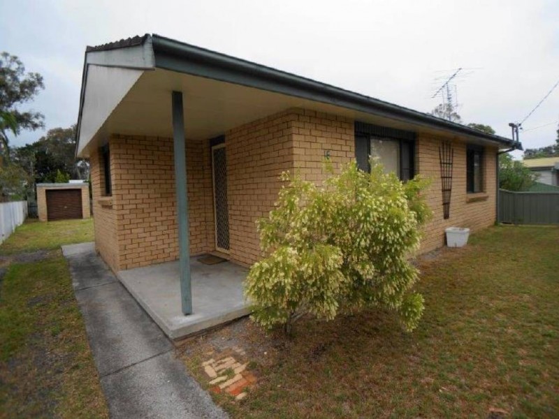 16 Mermaid Avenue, Hawks Nest NSW 2324