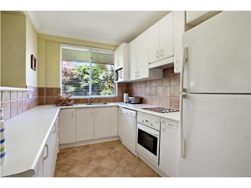 2/21 Beach Road, Hawks Nest NSW 2324