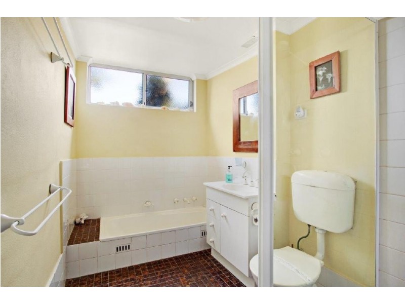 2/21 Beach Road, Hawks Nest NSW 2324