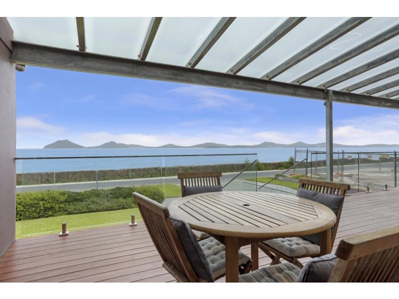 81 The Boulevarde, Hawks Nest NSW 2324