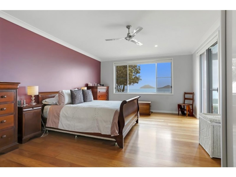 81 The Boulevarde, Hawks Nest NSW 2324