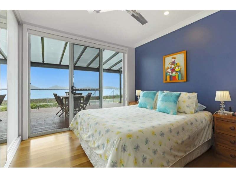81 The Boulevarde, Hawks Nest NSW 2324