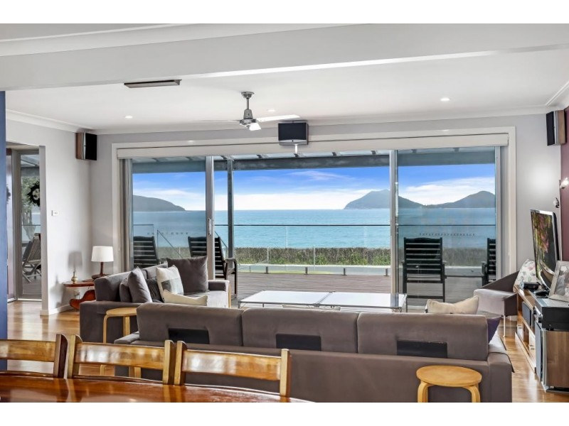 81 The Boulevarde, Hawks Nest NSW 2324