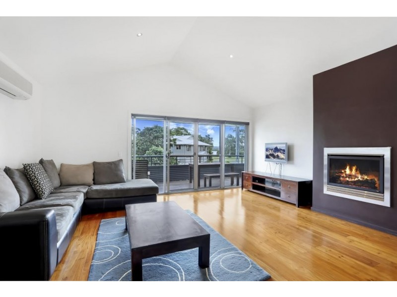 2/6 Muneela Avenue, Hawks Nest NSW 2324