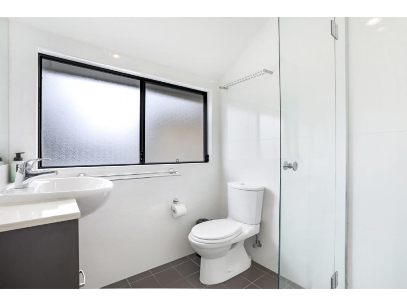 2/6 Muneela Avenue, Hawks Nest NSW 2324