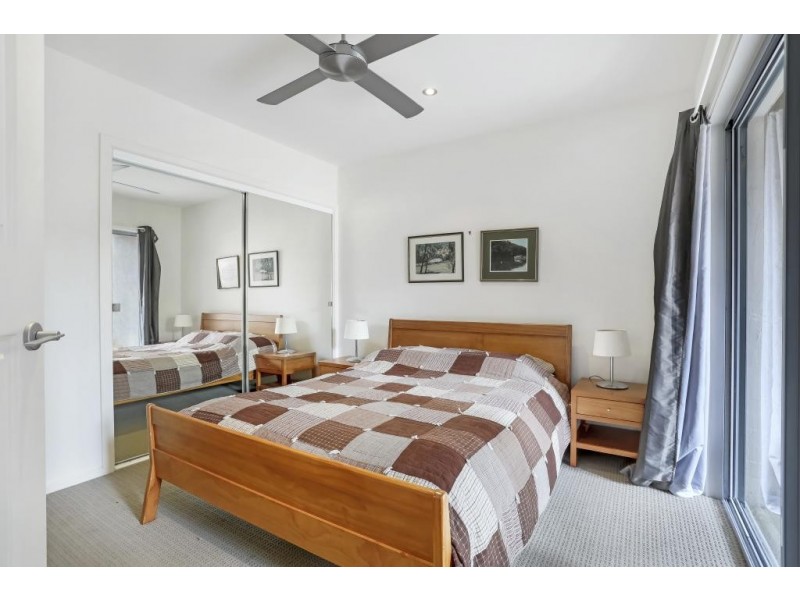 2/6 Muneela Avenue, Hawks Nest NSW 2324