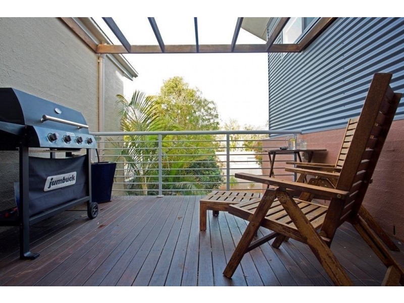 2/6 Muneela Avenue, Hawks Nest NSW 2324