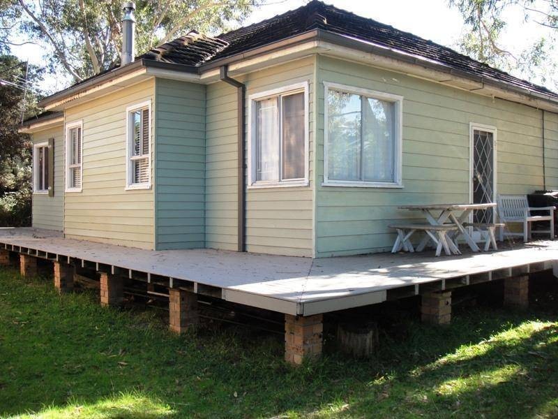 4 Dolphin Avenue, Hawks Nest NSW 2324