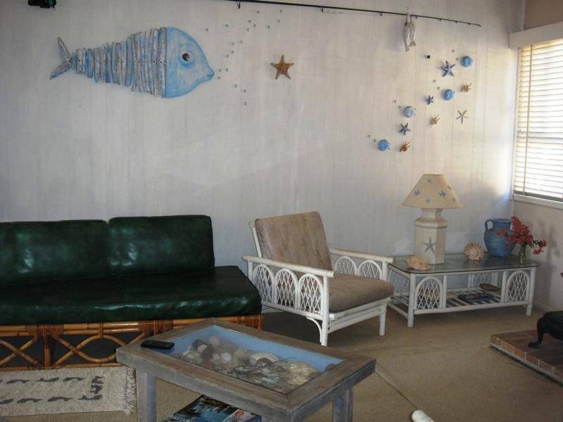 4 Dolphin Avenue, Hawks Nest NSW 2324