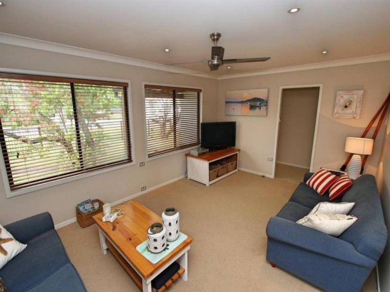 69 Binda Street, Hawks Nest NSW 2324