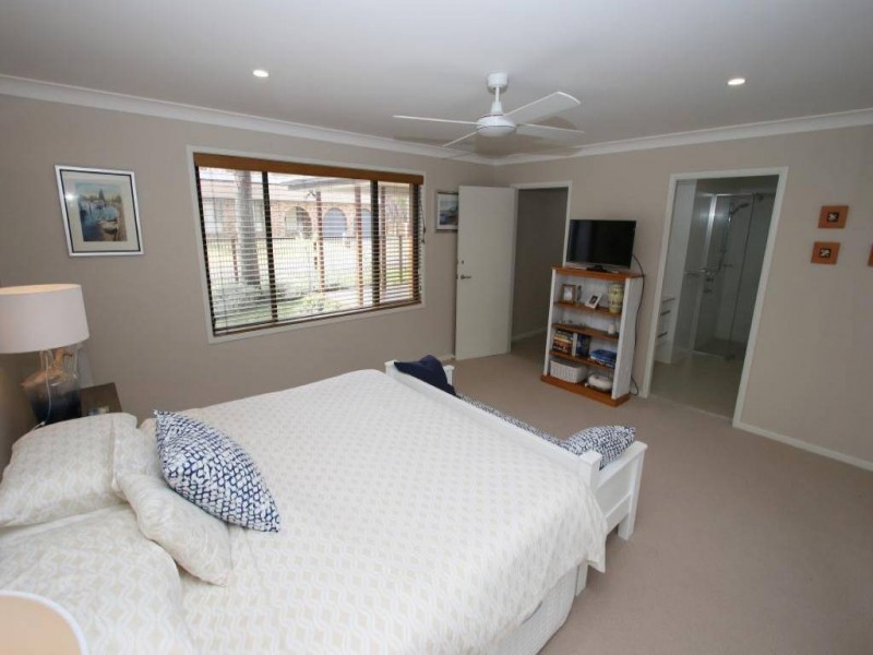 69 Binda Street, Hawks Nest NSW 2324