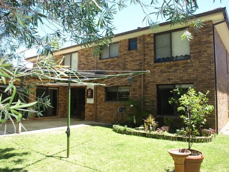 18 Karthena Crescent, Hawks Nest NSW 2324