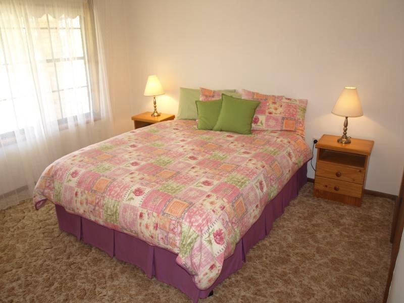 18 Karthena Crescent, Hawks Nest NSW 2324