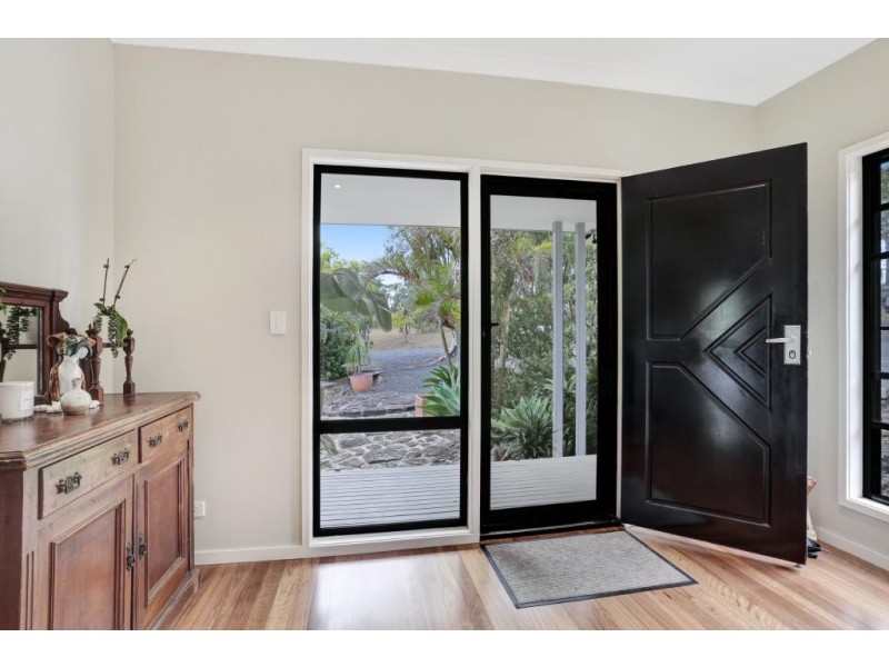 98 Clarke Street Pindimar, Tea Gardens NSW 2324
