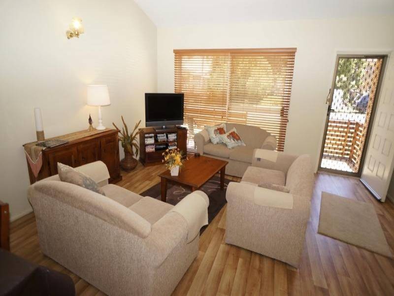 9 Kathena Crescent, Hawks Nest NSW 2324