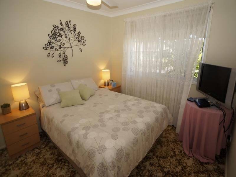 9 Kathena Crescent, Hawks Nest NSW 2324