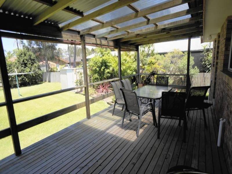9 Kathena Crescent, Hawks Nest NSW 2324