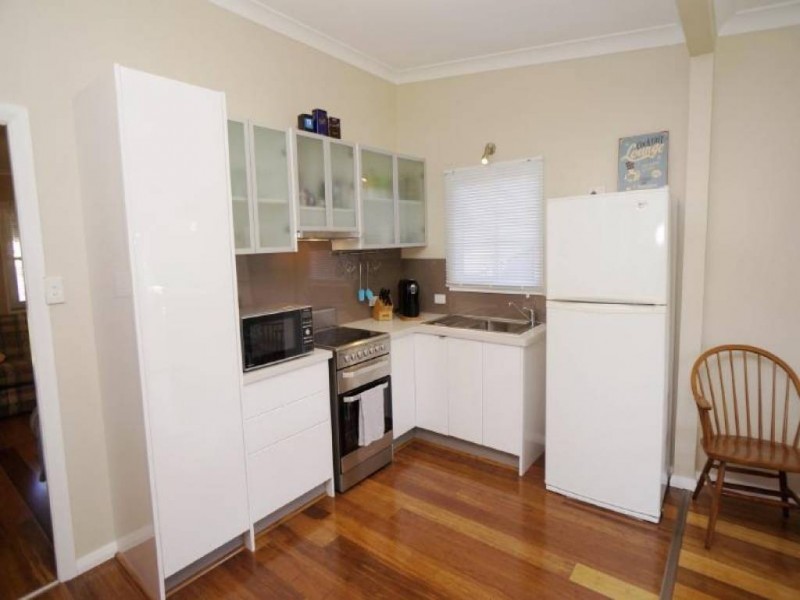 43 Yamba Street, Hawks Nest NSW 2324