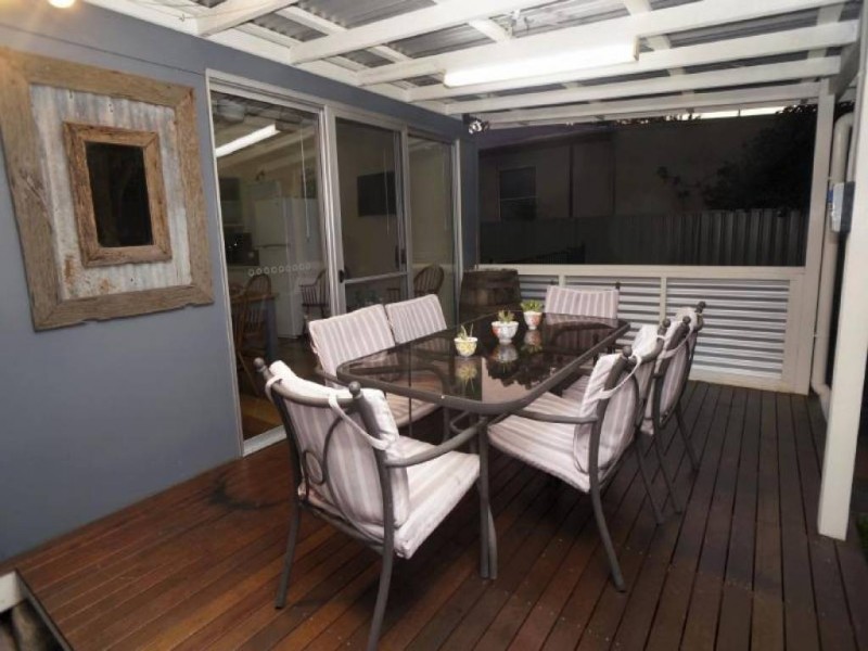 43 Yamba Street, Hawks Nest NSW 2324