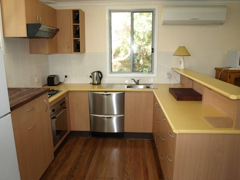 6 Eagle Avenue, Hawks Nest NSW 2324