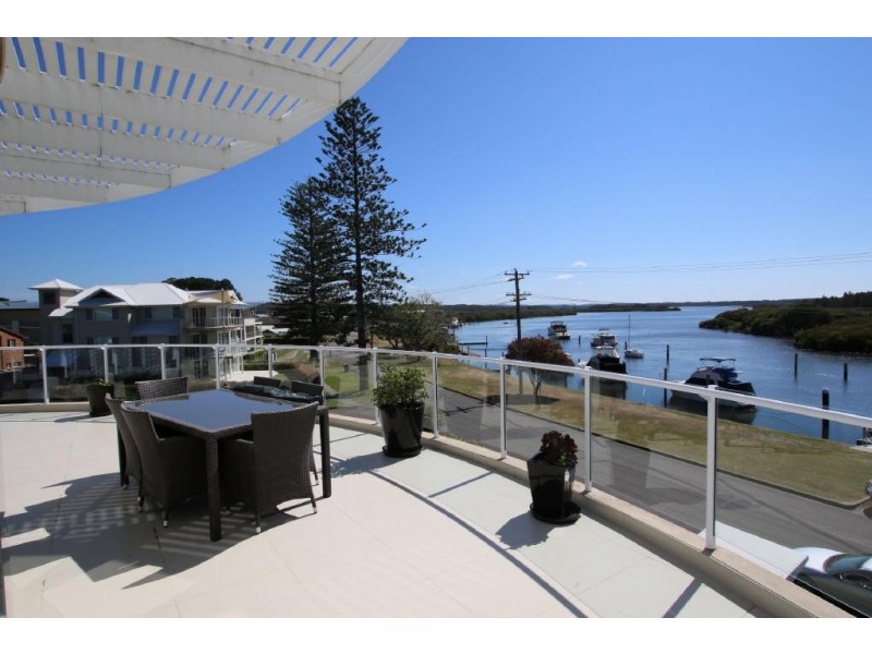 7/31-33 Marine Drive, Tea Gardens NSW 2324