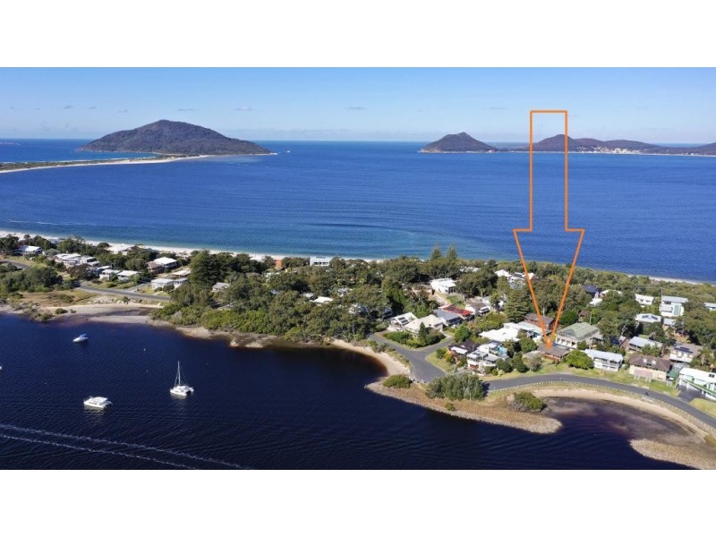 14 The Anchorage, Hawks Nest NSW 2324