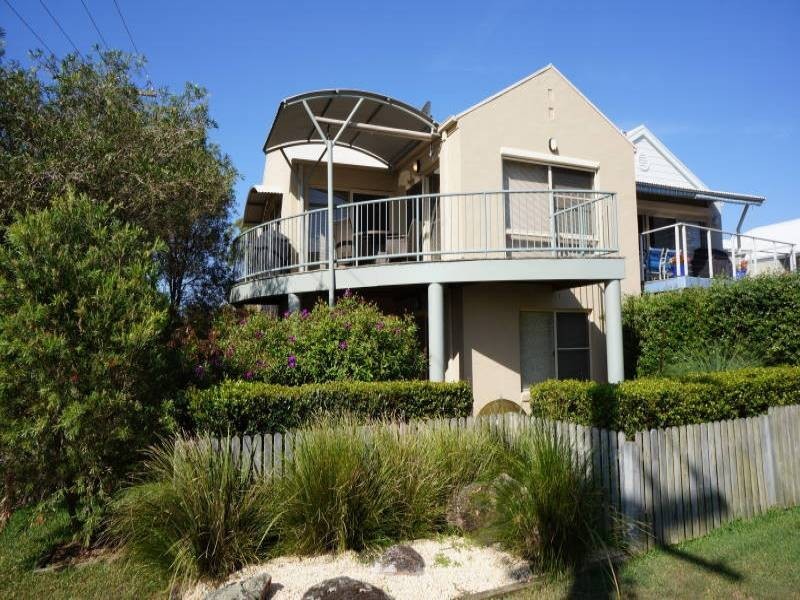 2A Yamba Street, Hawks Nest NSW 2324