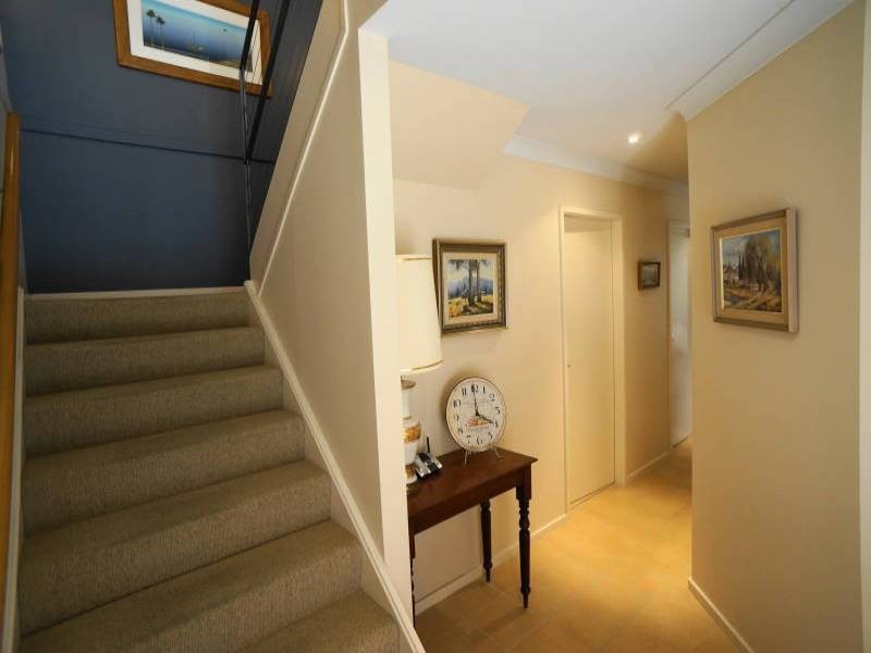 2A Yamba Street, Hawks Nest NSW 2324