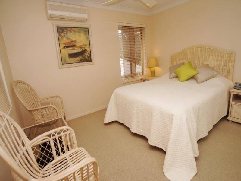 2A Yamba Street, Hawks Nest NSW 2324