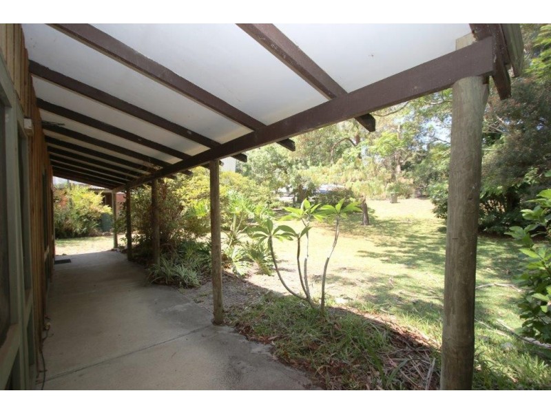 9 Dolphin Avenue, Hawks Nest NSW 2324
