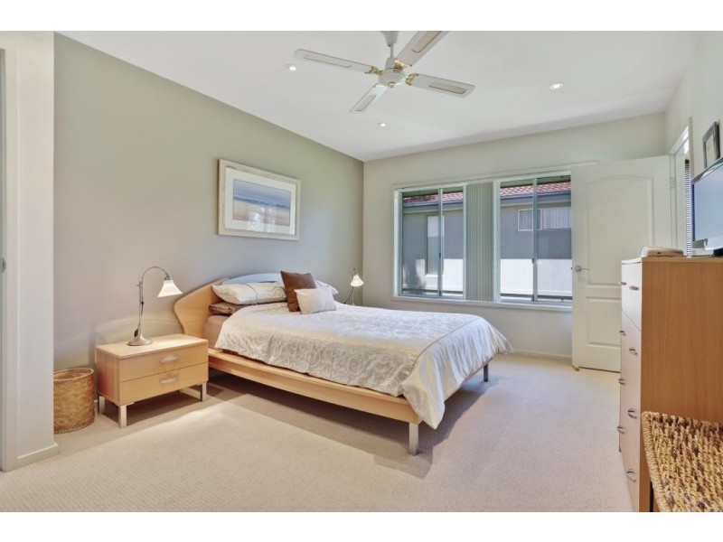 2/12 Russell Street, Hawks Nest NSW 2324