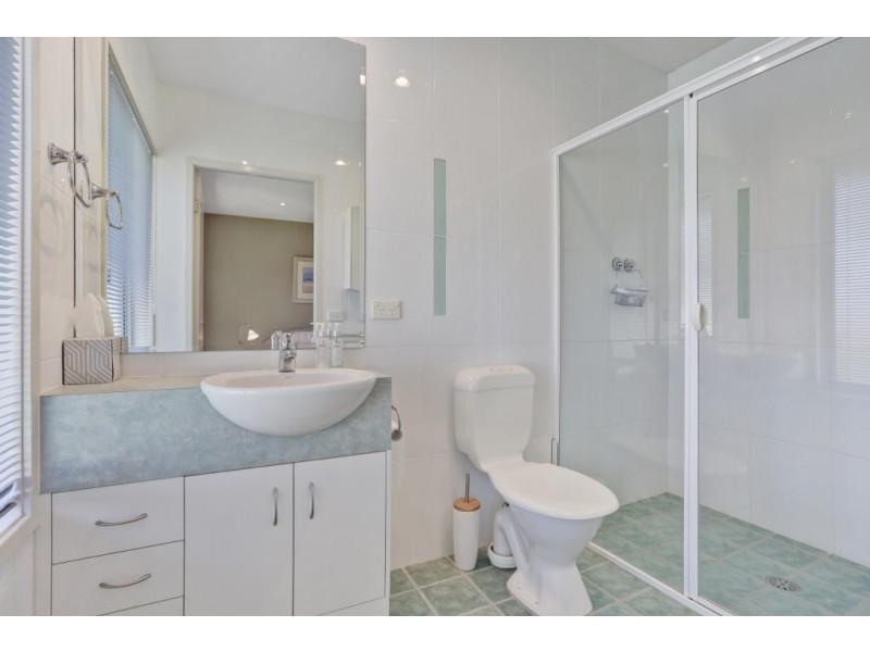2/12 Russell Street, Hawks Nest NSW 2324