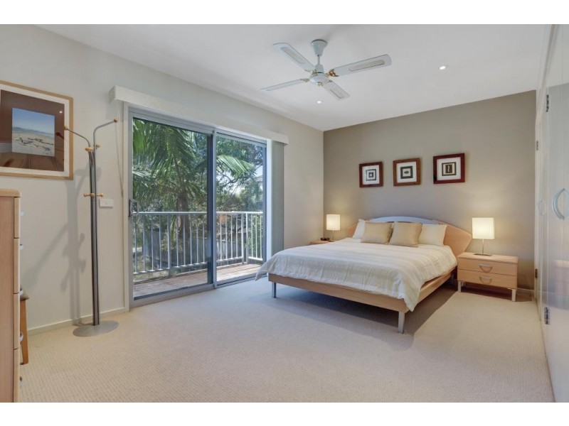 2/12 Russell Street, Hawks Nest NSW 2324