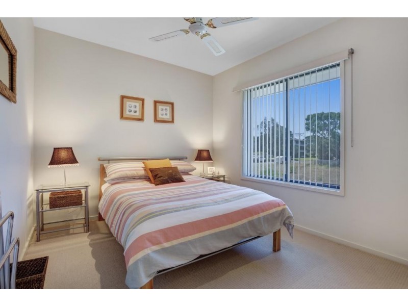 2/12 Russell Street, Hawks Nest NSW 2324