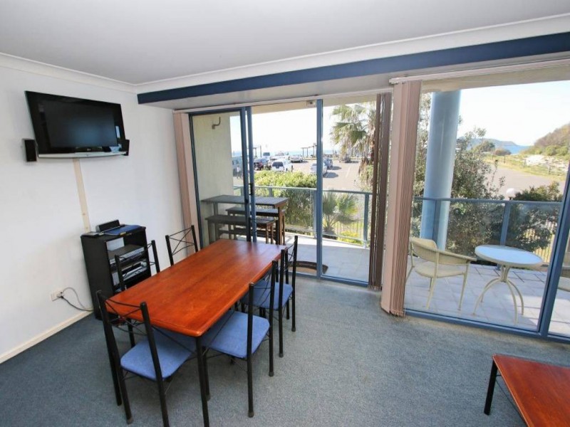 9/1 Beach Road, Hawks Nest NSW 2324
