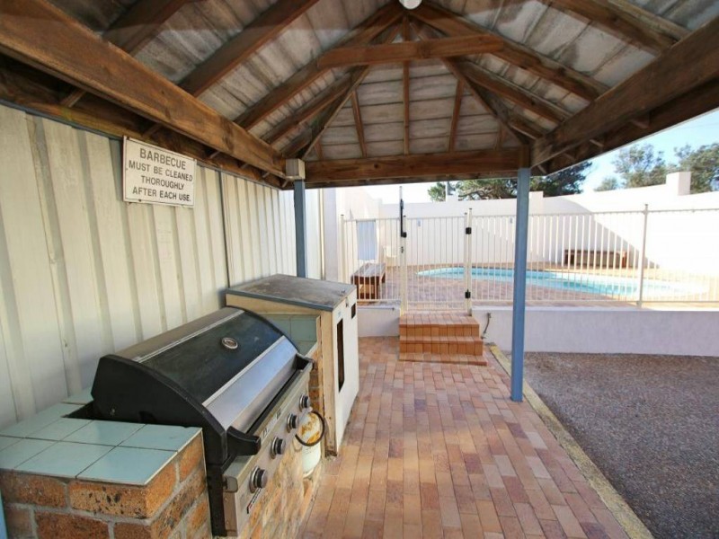 9/1 Beach Road, Hawks Nest NSW 2324