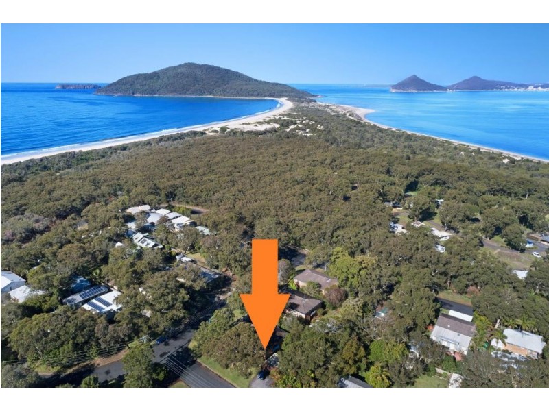 1/15 Kikarra Crescent, Hawks Nest NSW 2324