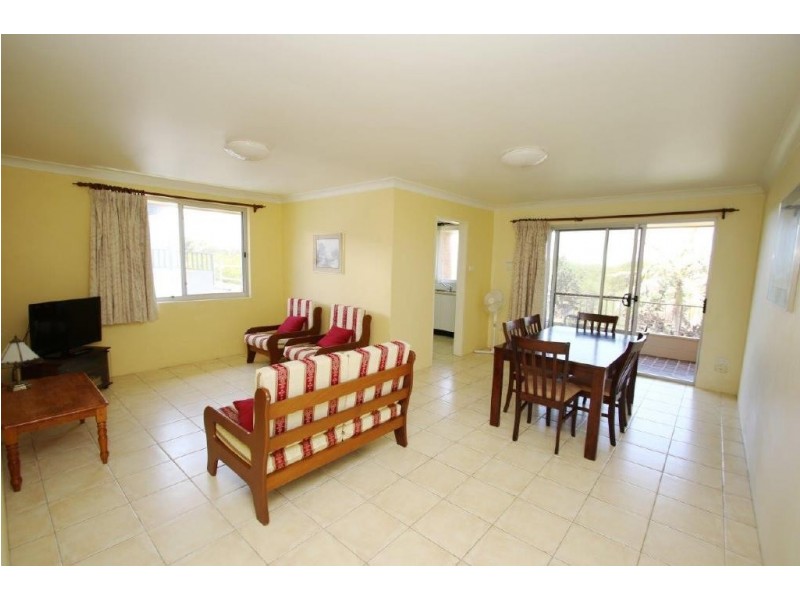 15/21 Beach Road, Hawks Nest NSW 2324