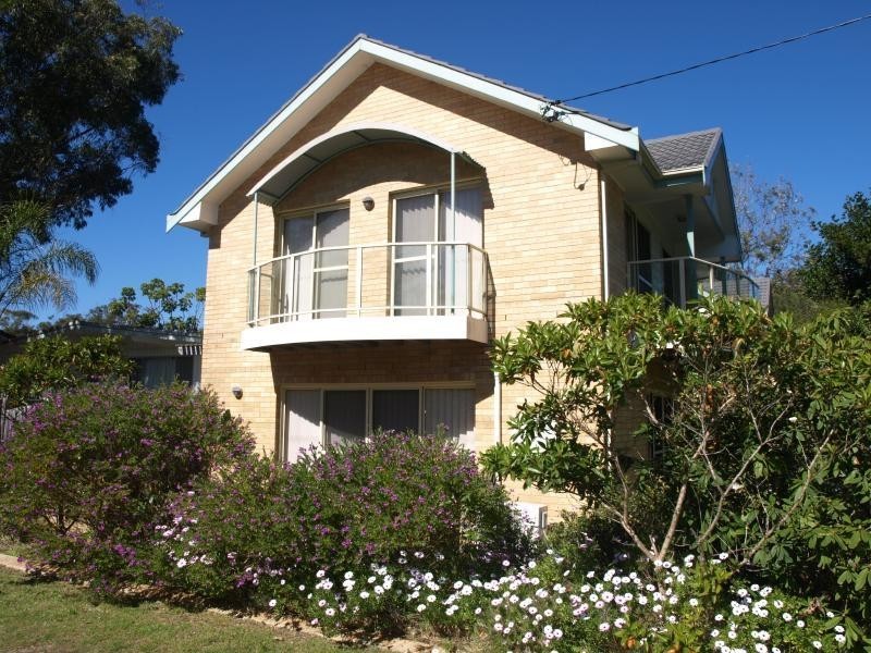 2/2 Cooloon Street, Hawks Nest NSW 2324