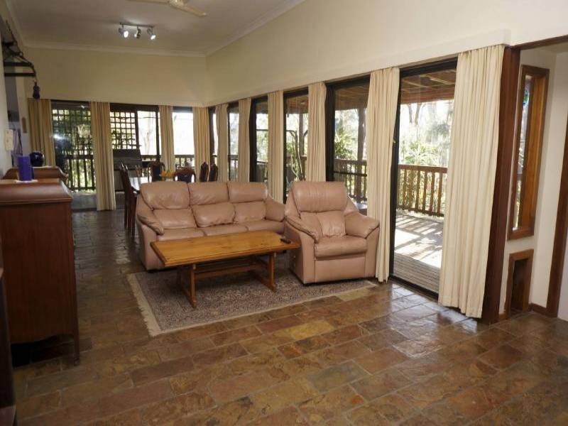 7 Pleasant View Parade, Bundabah NSW 2324