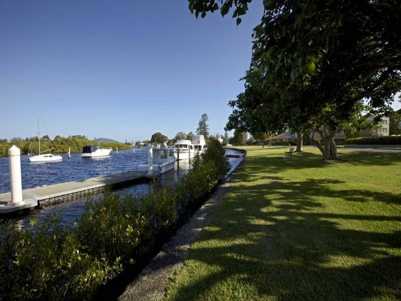 19 Marine Drive, Tea Gardens NSW 2324