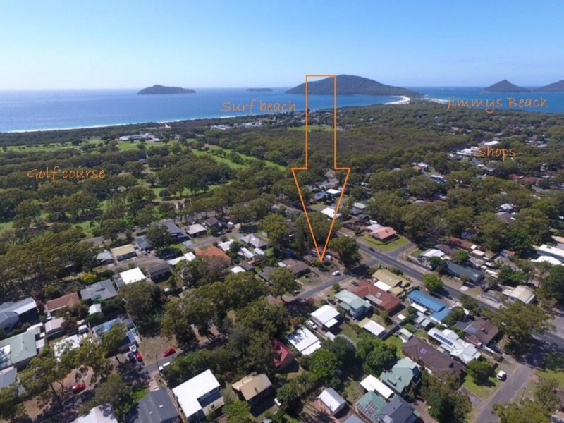 20 Dolphin Avenue, Hawks Nest NSW 2324