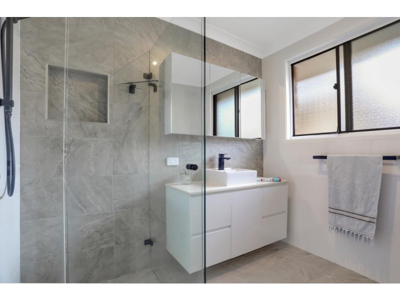 20 Dolphin Avenue, Hawks Nest NSW 2324