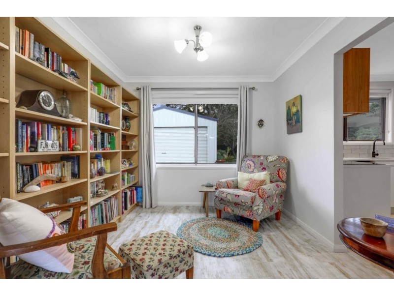 20 Dolphin Avenue, Hawks Nest NSW 2324